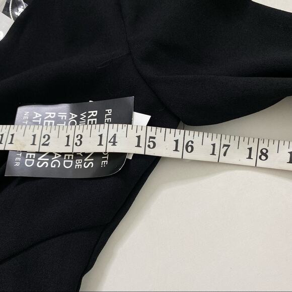 NWT Self-Portrait Twist Front Plunge Neckline Cropped Jumpsuit Black Size US 0 - Picture 9 of 11